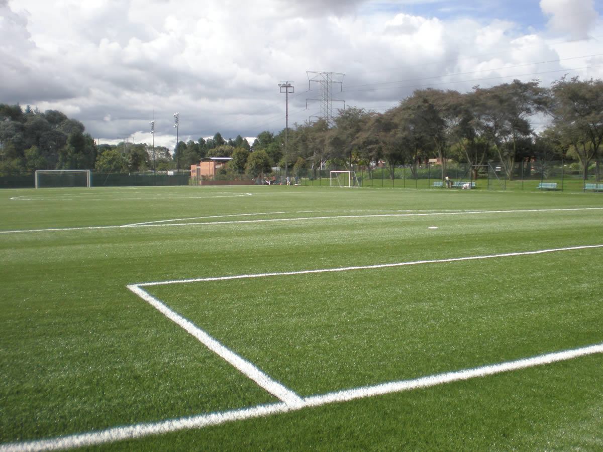 Cancha 7400 m2 Compensar Av 68 - Bogotá